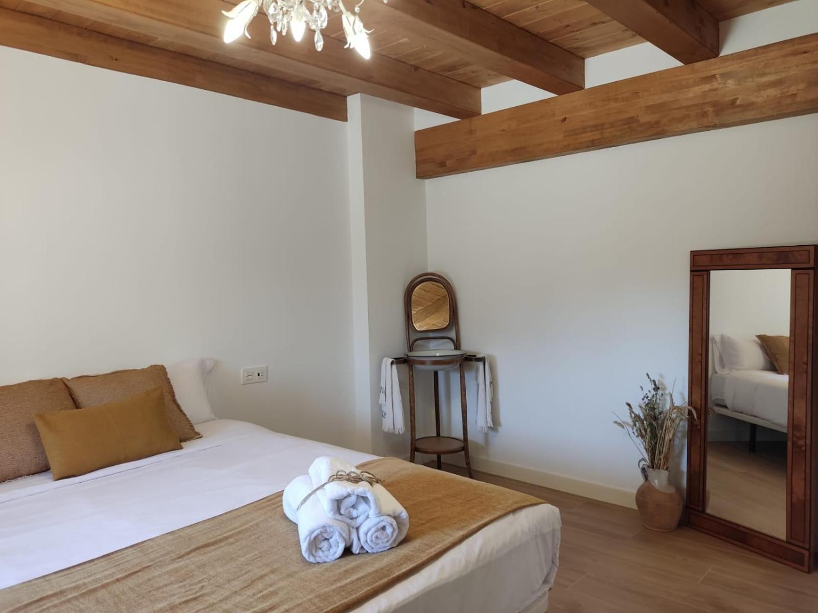 Casa Rural El Pinche Quincoces de Yuso Eksteriør billede