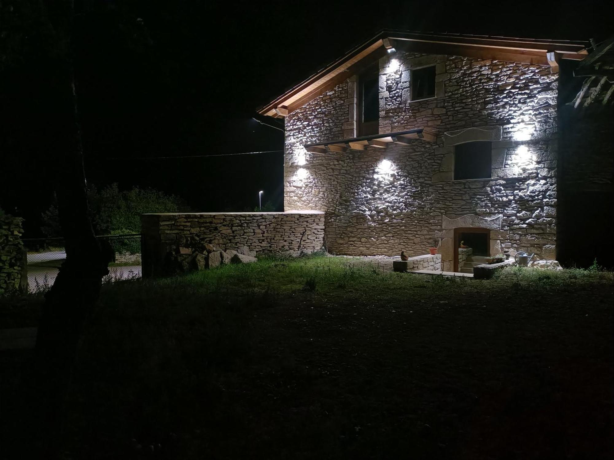 Casa Rural El Pinche Quincoces de Yuso Eksteriør billede